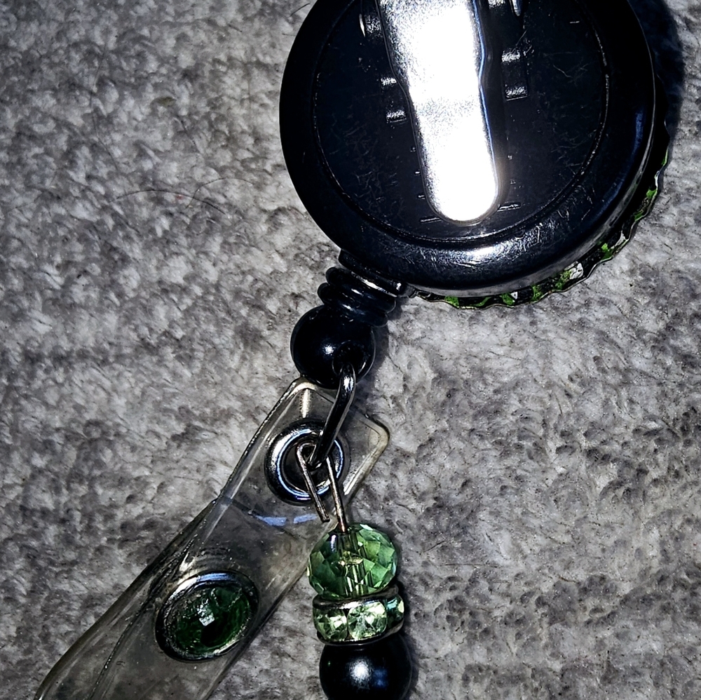 **SOLD** 𝕃𝕠𝕥 𝕠𝕗 𝕁𝕠𝕜𝕖𝕣 ℕ𝕒𝕞𝕖 ℂ𝕝𝕚𝕡𝕤 - Picture 6 of 8